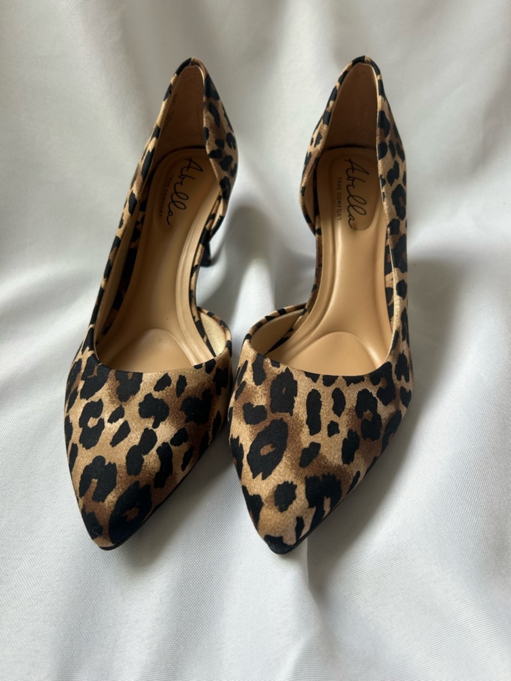 Bella Leopard Print Pointed-Toe Pumps - Tan/Black